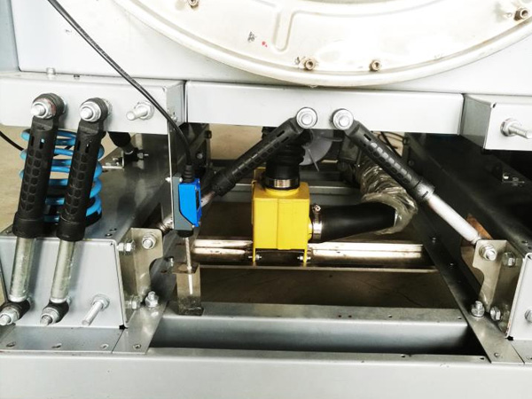 該機(jī)是洗滌、烘干棉、毛、麻、化纖等衣物織品的理想設(shè)備