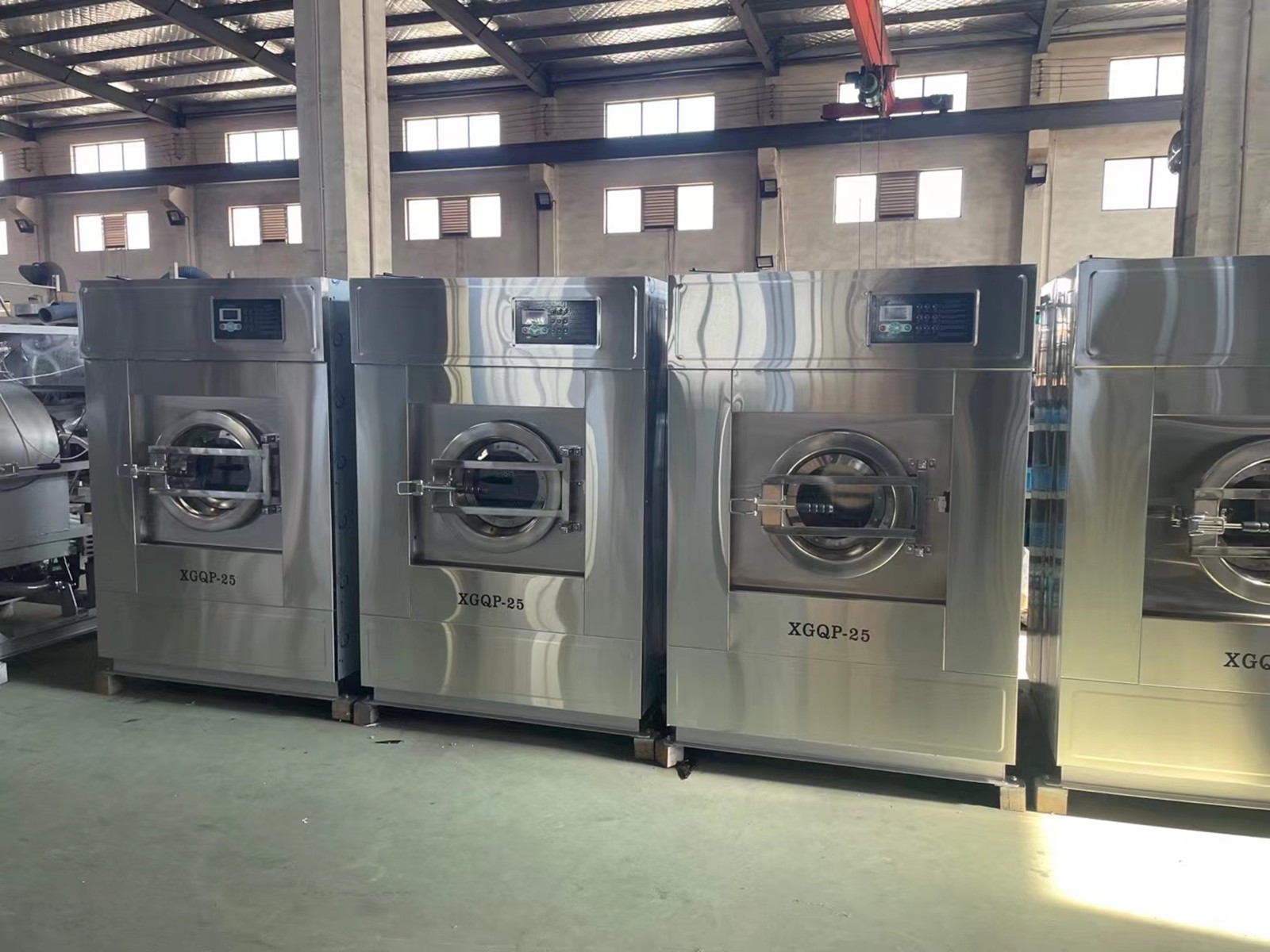 小型工業(yè)洗衣機 (10)